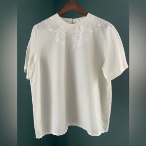 Elegant White Embroidered Blouse vintage